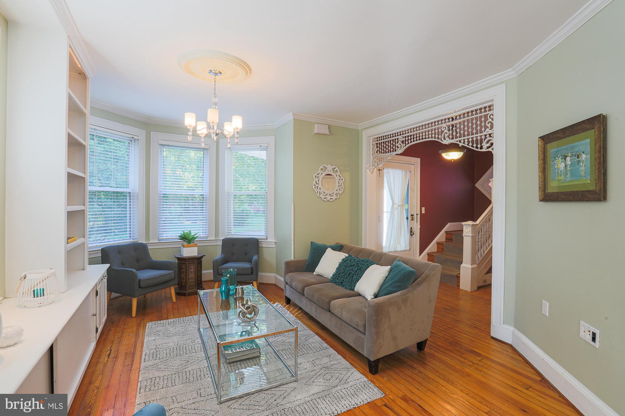 MOUNT WASHINGTON - Residential