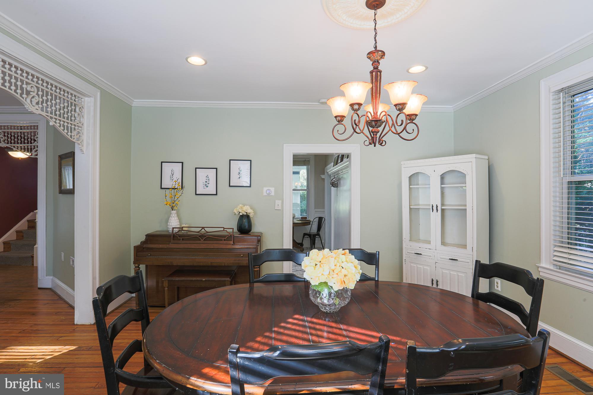 MOUNT WASHINGTON - Residential