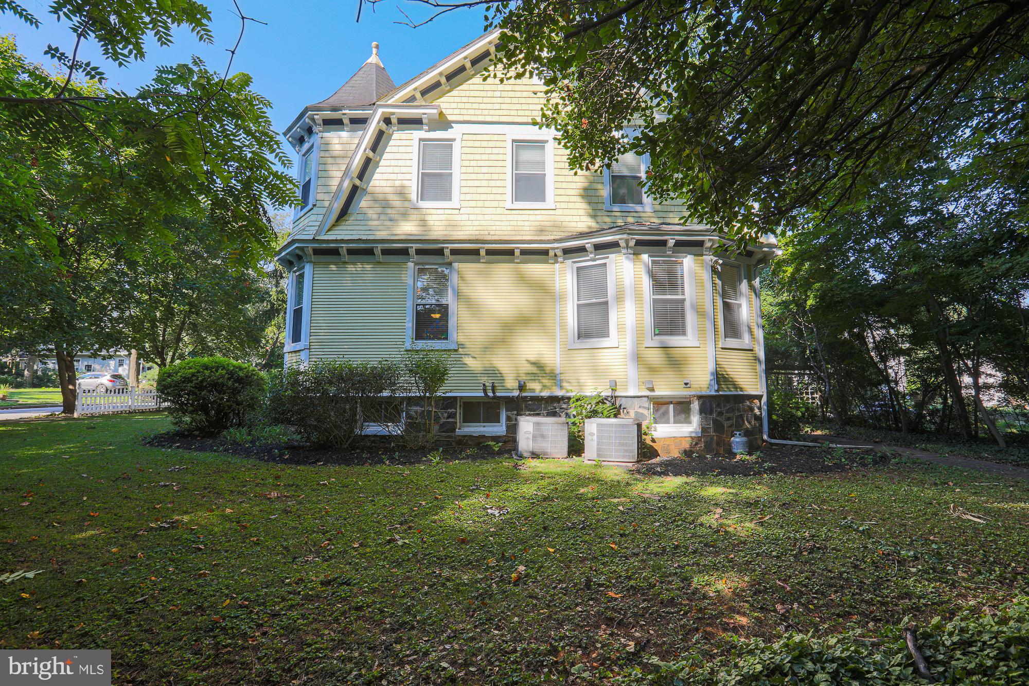 MOUNT WASHINGTON - Residential