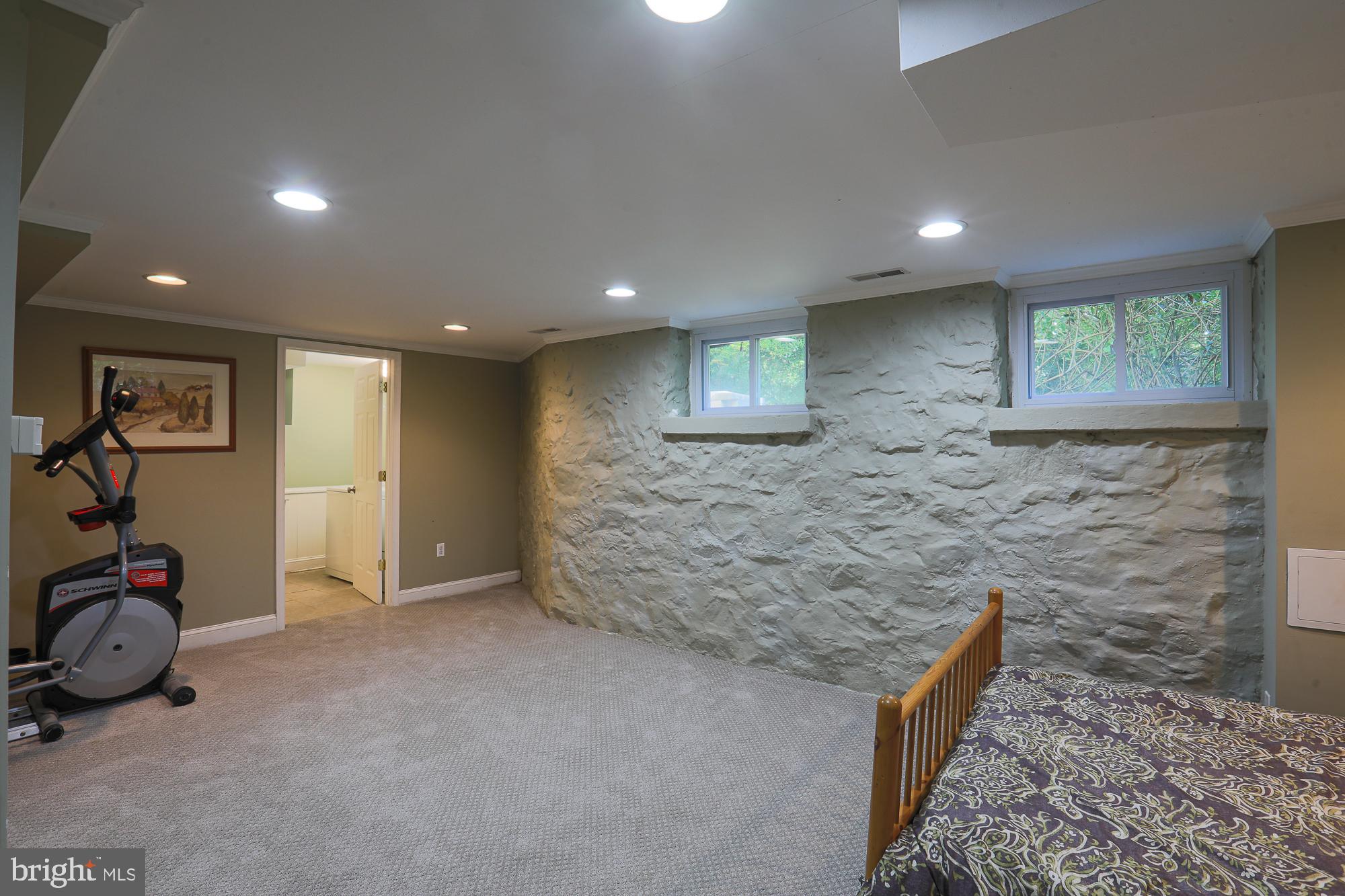 MOUNT WASHINGTON - Residential