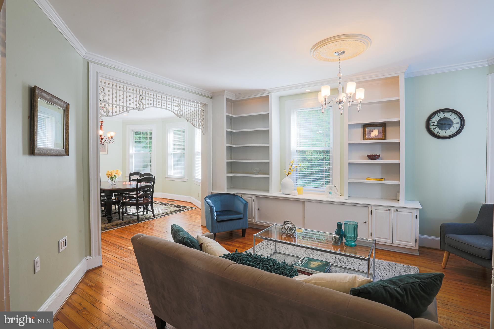 MOUNT WASHINGTON - Residential