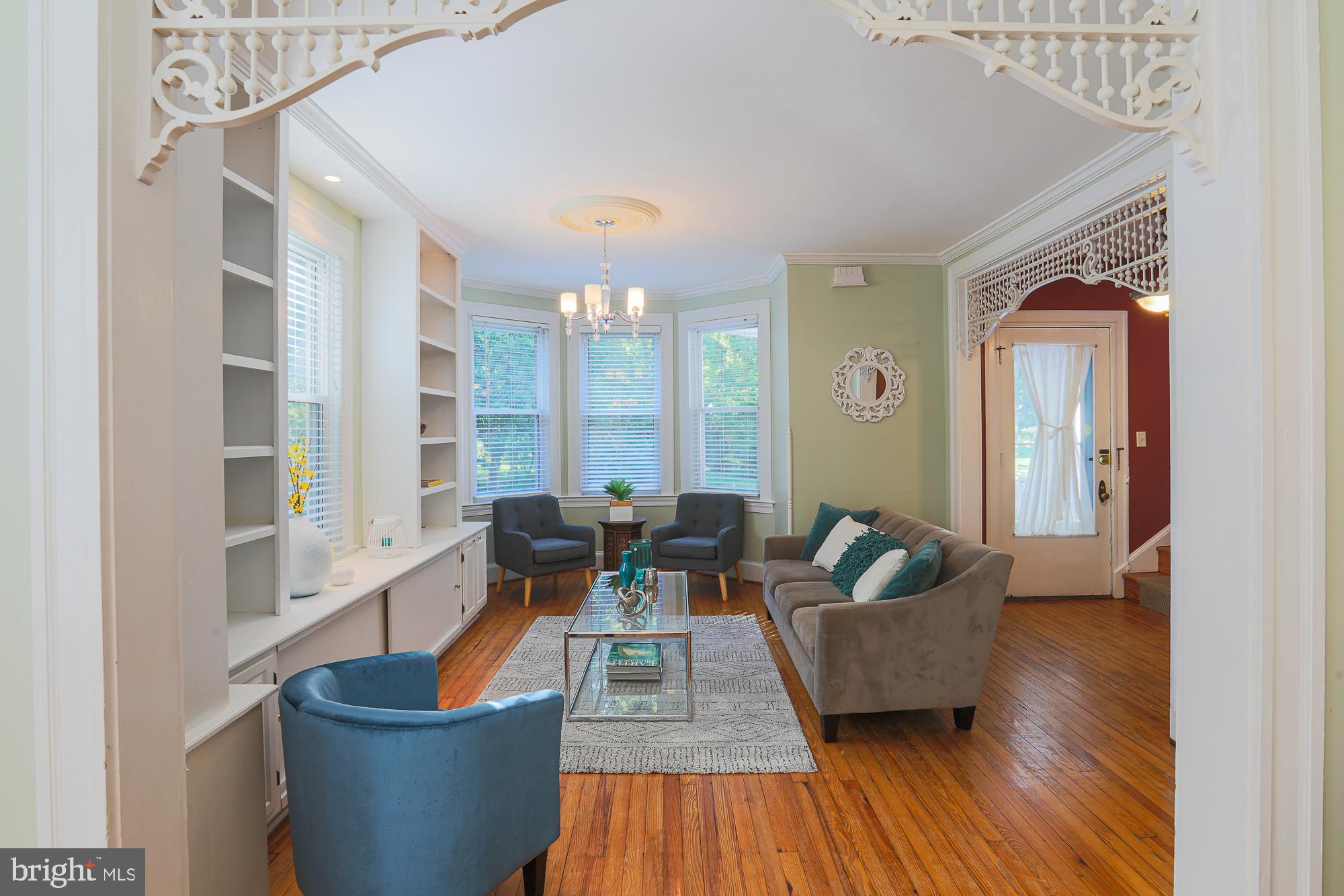 MOUNT WASHINGTON - Residential