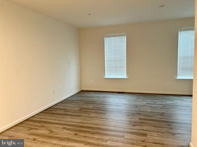 TOWNS AT PARKE WEST - Residential Lease