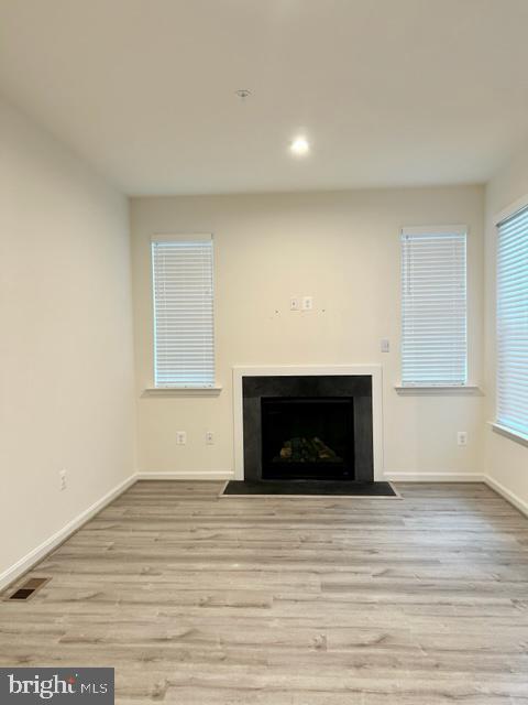 TOWNS AT PARKE WEST - Residential Lease