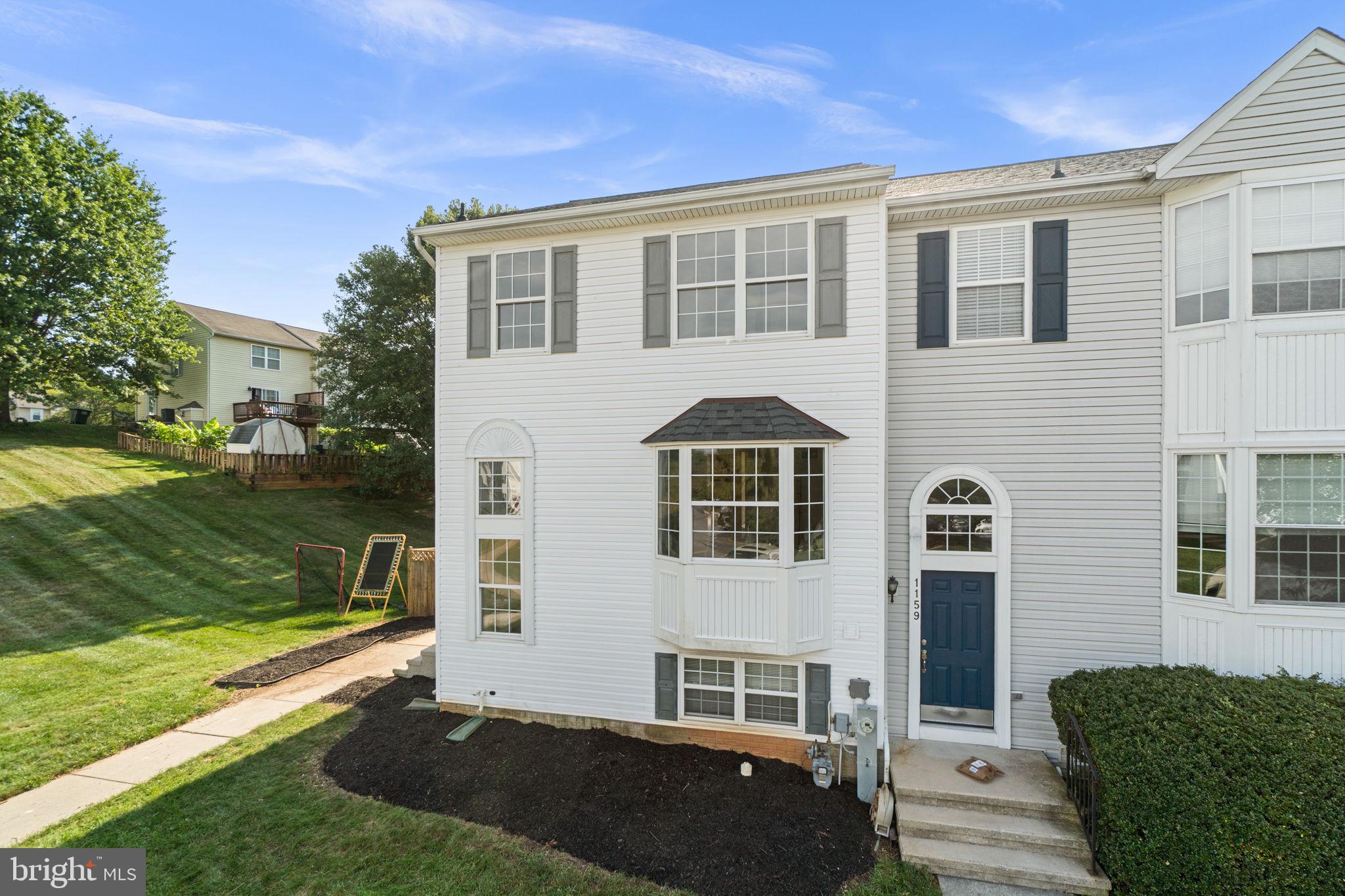 1161 SHORTLEAF CIRCLE