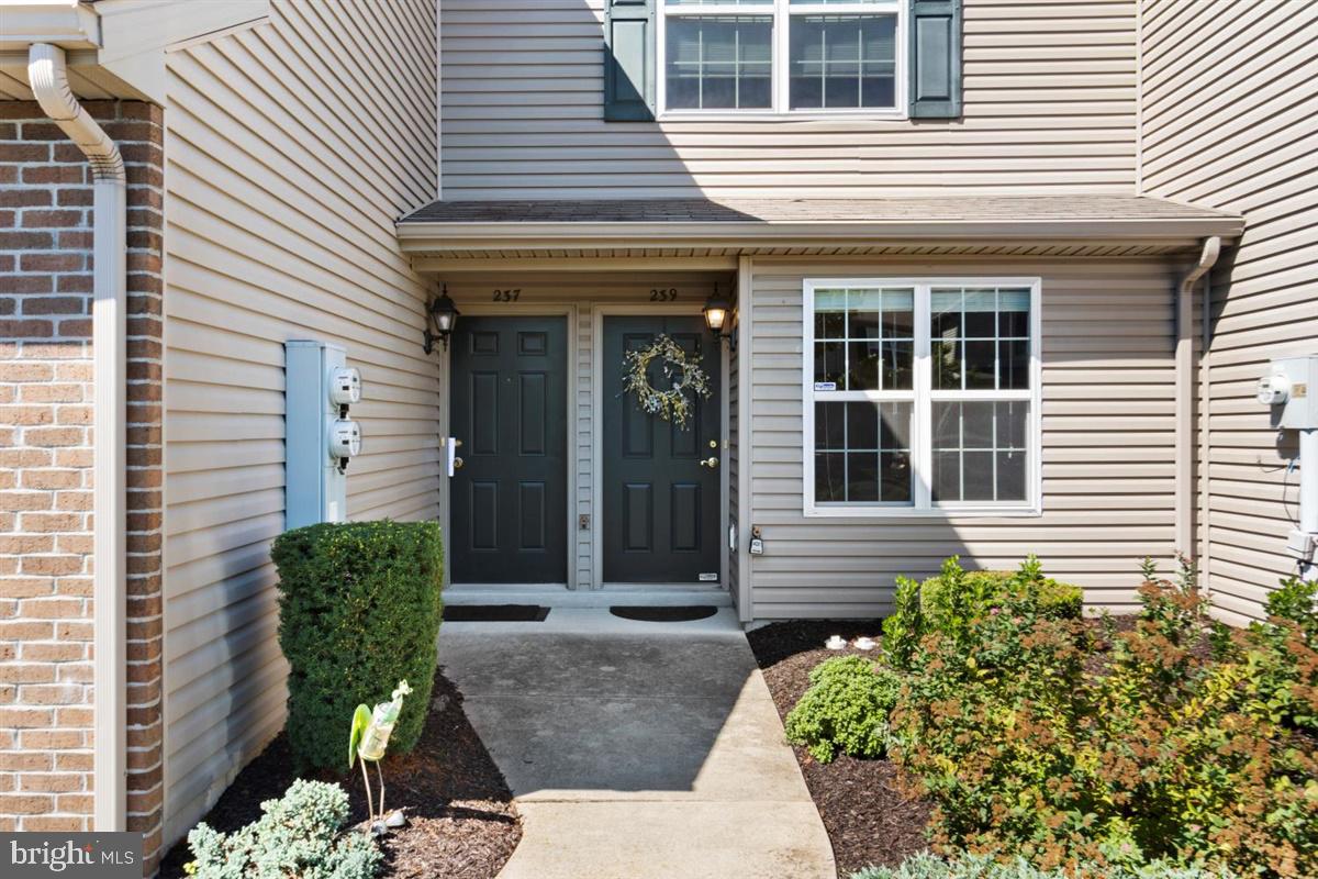 PINNACLE AT HERSHEY MEADOWS - Residential