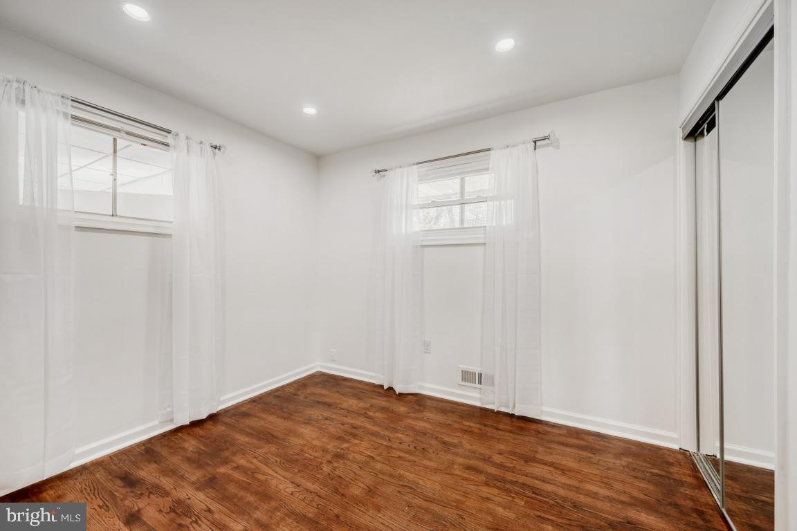 LAURAVILLE HISTORIC DISTRICT - Residential