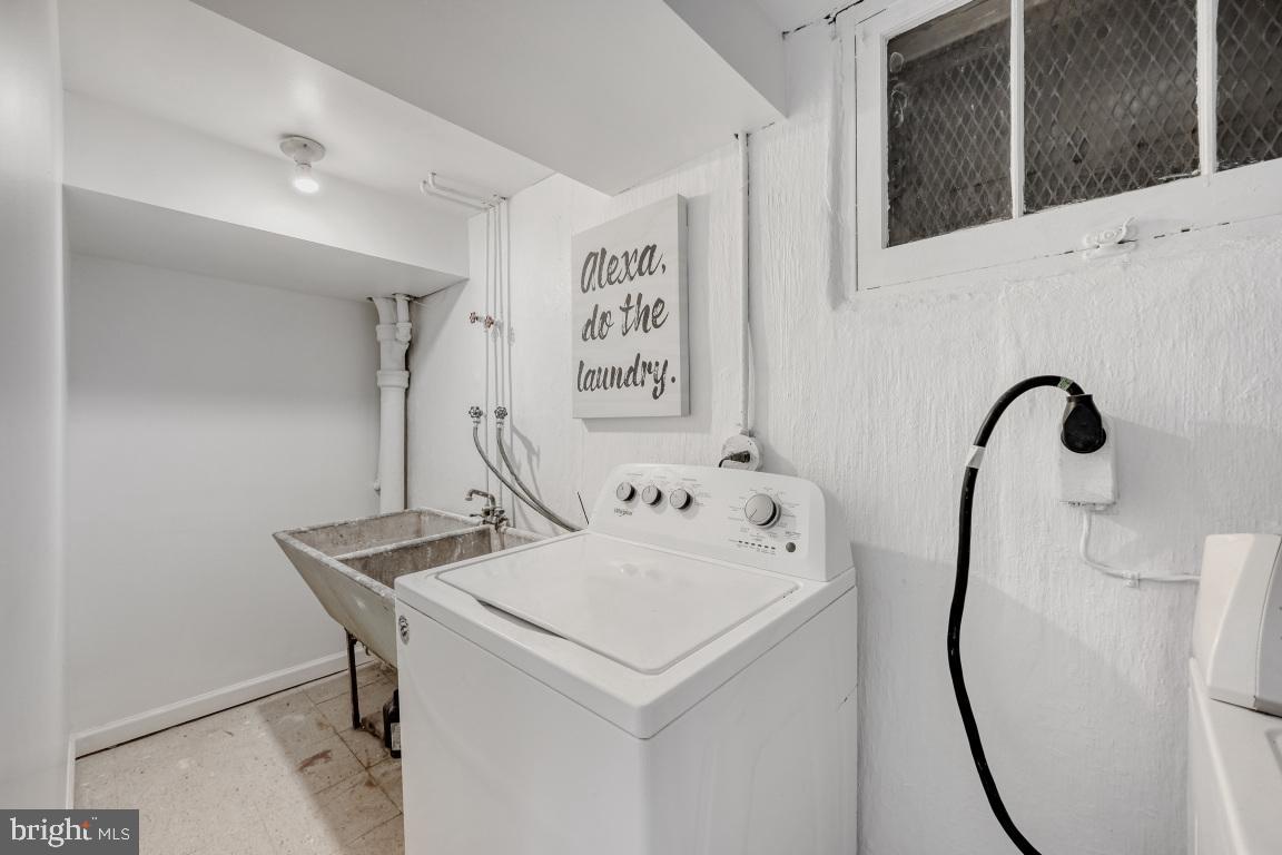 LAURAVILLE HISTORIC DISTRICT - Residential