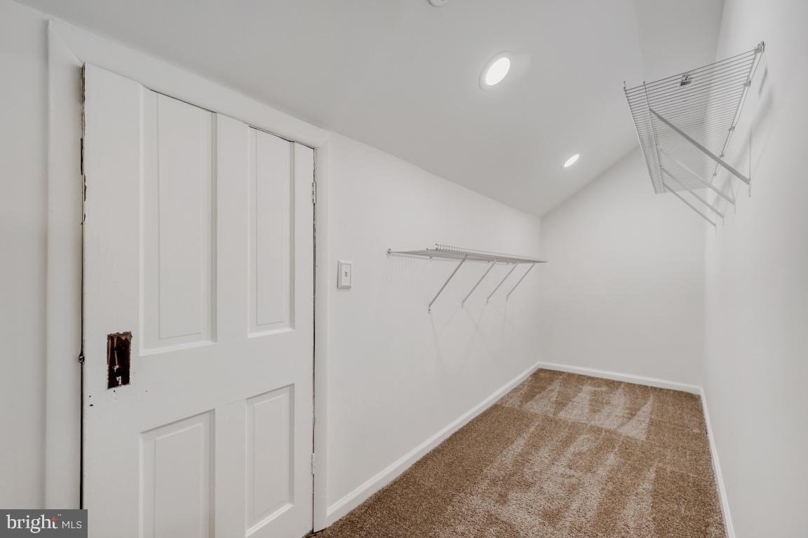 LAURAVILLE HISTORIC DISTRICT - Residential