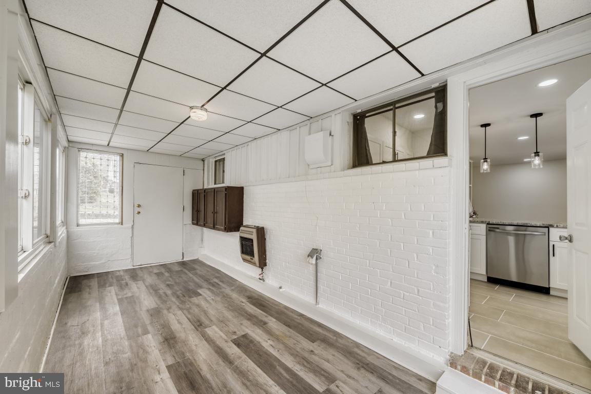 LAURAVILLE HISTORIC DISTRICT - Residential