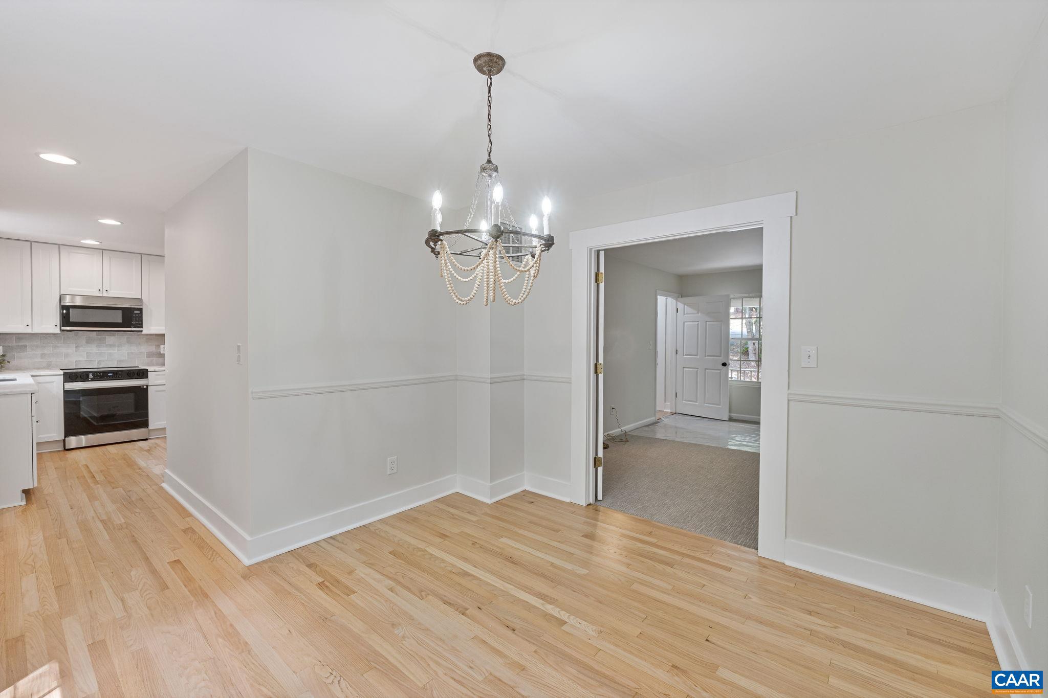 LAKE MONTICELLO - Residential