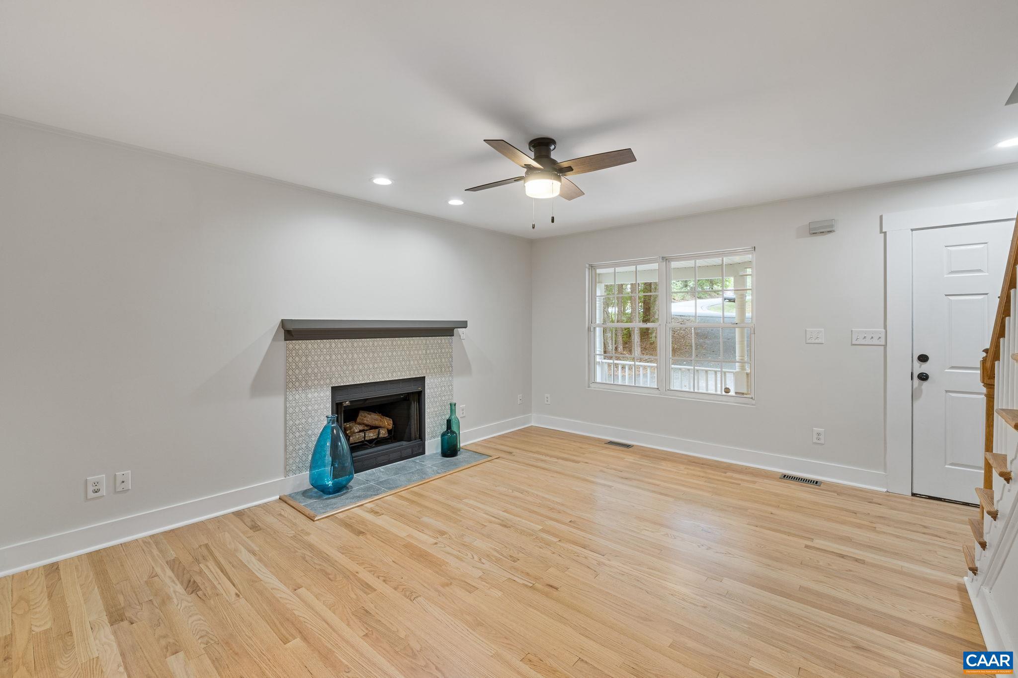 LAKE MONTICELLO - Residential