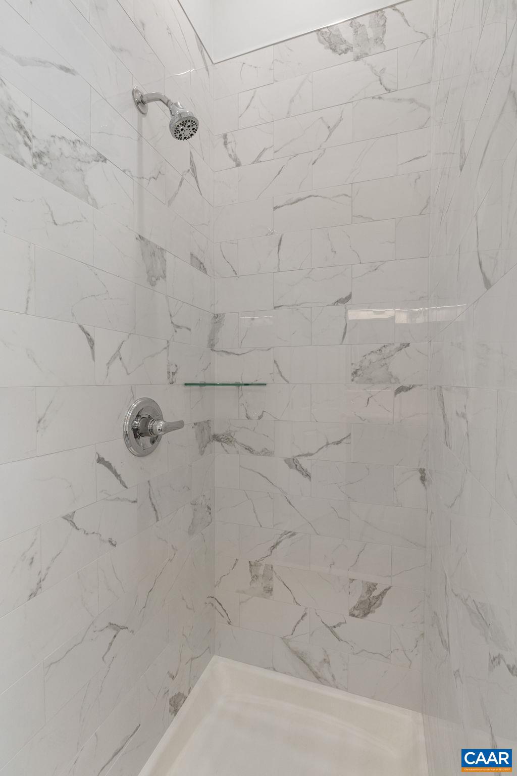 LAKE MONTICELLO - Residential