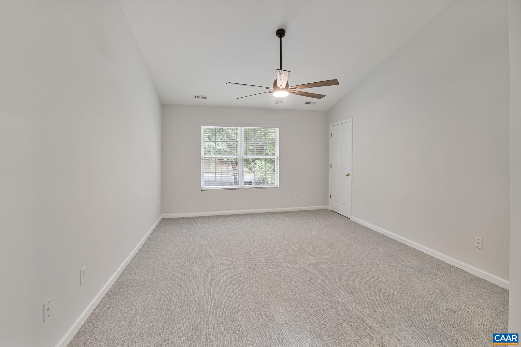 LAKE MONTICELLO - Residential