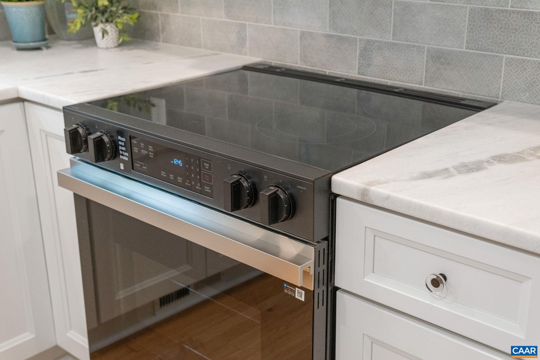 LAKE MONTICELLO - Residential