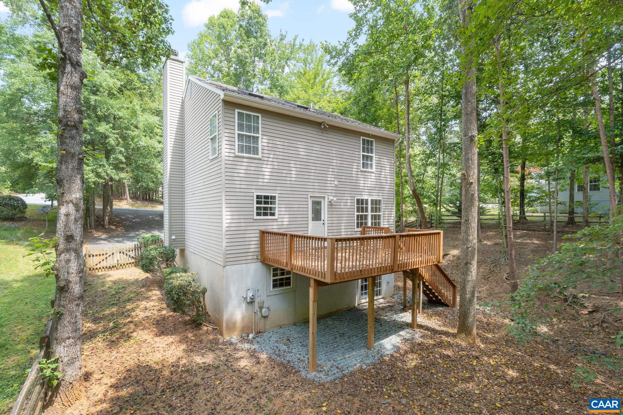 LAKE MONTICELLO - Residential