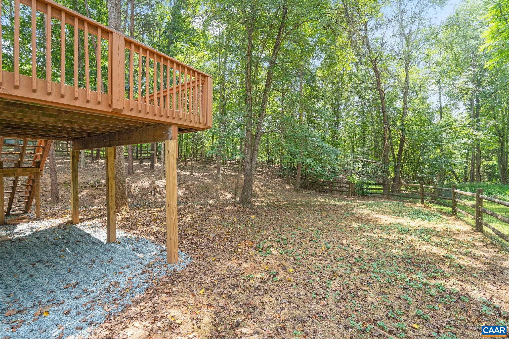 LAKE MONTICELLO - Residential