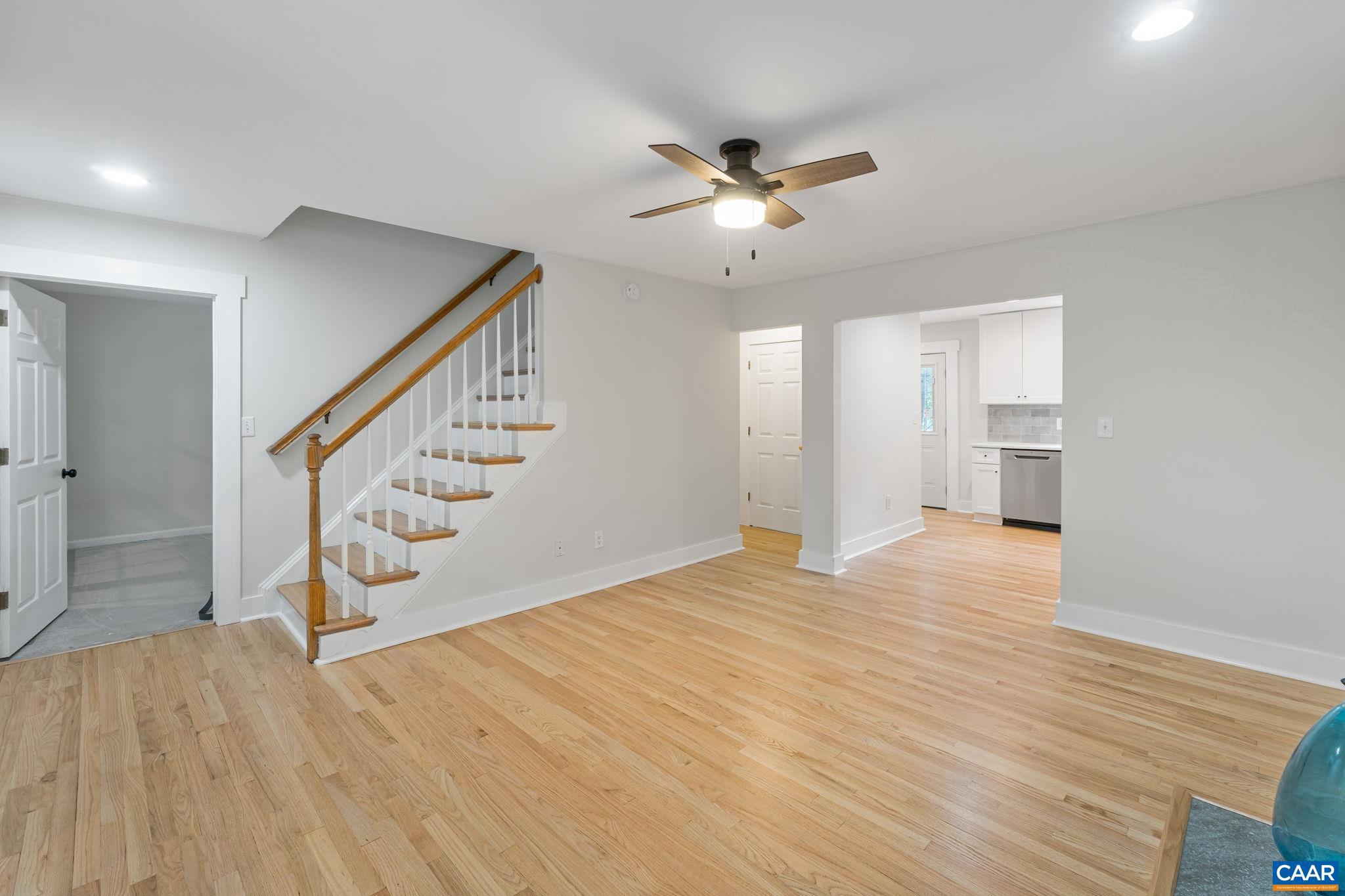 LAKE MONTICELLO - Residential