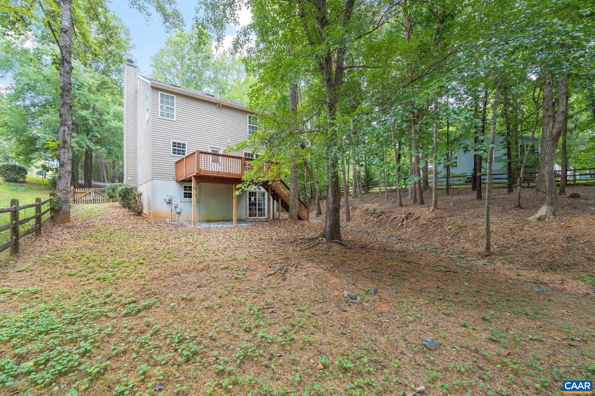 LAKE MONTICELLO - Residential