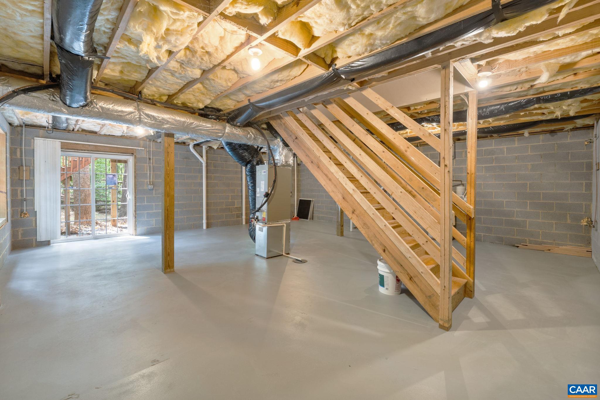 LAKE MONTICELLO - Residential