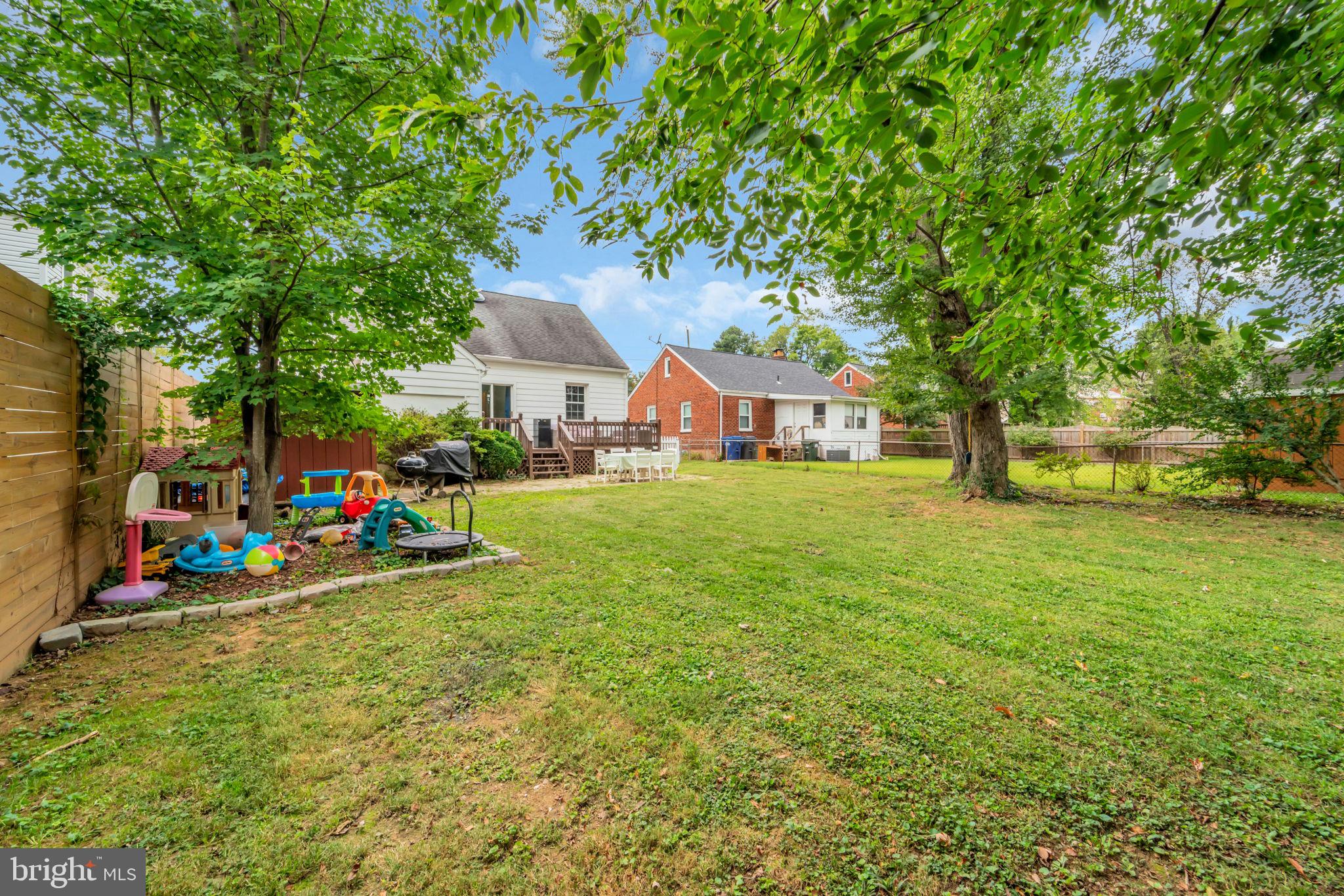 GREENWAY DOWNS - Residential Lease