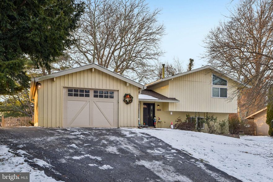 Welcome to Alpenglow Home, a beautiful three-level split home located on a quiet cul-de-sac the highly sought after Brookeville Knolls community. This home offers three bedrooms and two full baths with a functional and flexible layout.
The main level is bright and open, featuring a spacious living room, a light filled dining room, and a kitchen that overlooks the lower-level family room. Three sets of sliding glass doors provide abundant natural light and views of the backyard.
Upstairs you will find three generously sized bedrooms, including an owner’s suite with a private en suite bath.
The lower level features a cozy family room with a wood burning fireplace, along with a bonus room that has fresh carpet and built in shelving. This space is ideal for a home office, gym, or flex room.
The large backyard overlooks a green open space adjacent to Greenwood Elementary School. Additional features include a one car garage with ample storage and a workbench. The HVAC was replaced in 2021.
The Brookeville Knolls community offers a neighborhood pool and a convenient location close to Route 97, ICC MD 200, public transportation, shopping, and dining at Olney Village Center and Layhill Shopping Center.