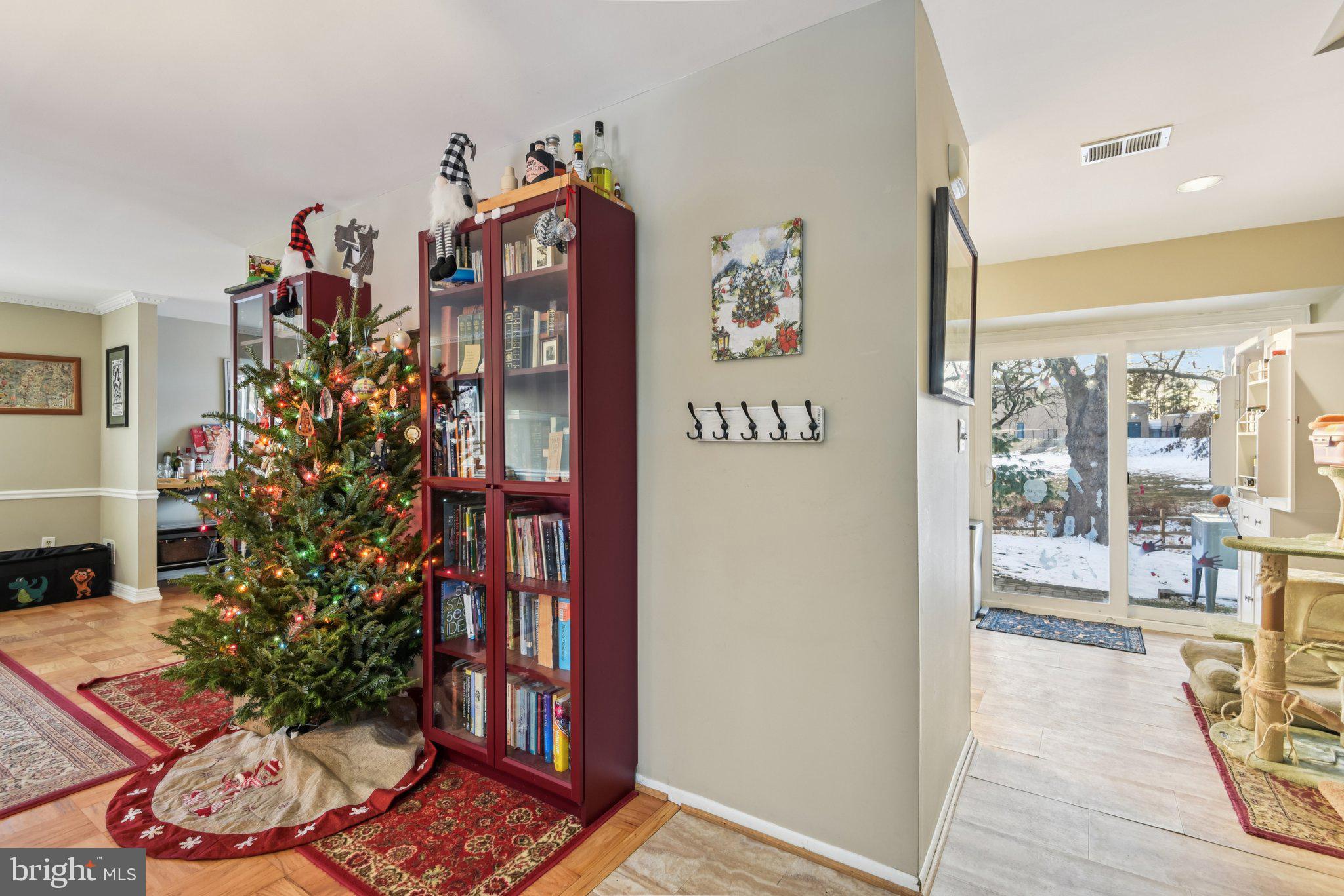 18816 ALPENGLOW LANE