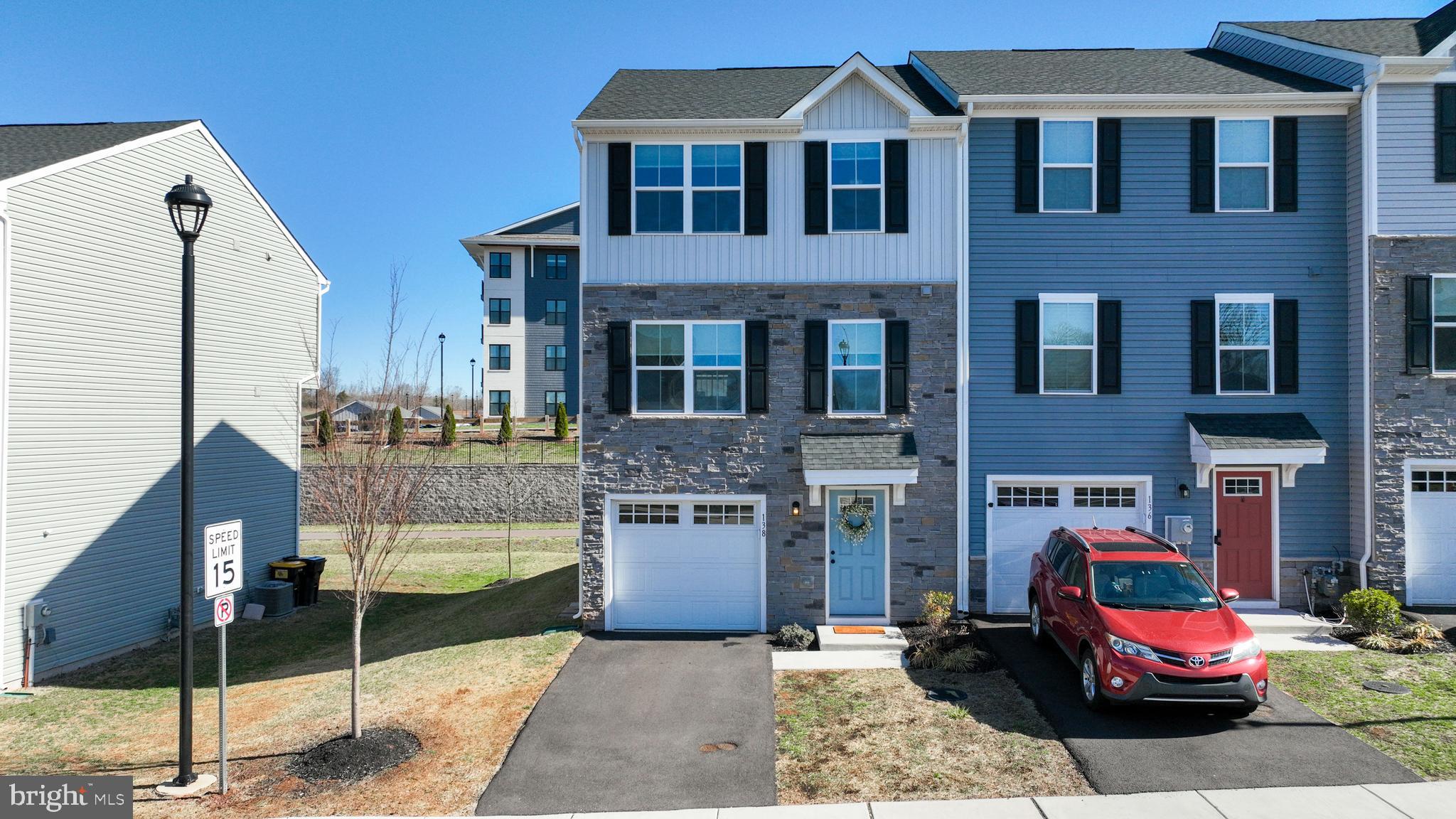 SANATOGA CROSSING - Residential