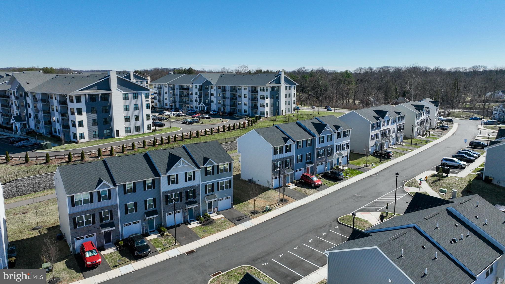 SANATOGA CROSSING - Residential