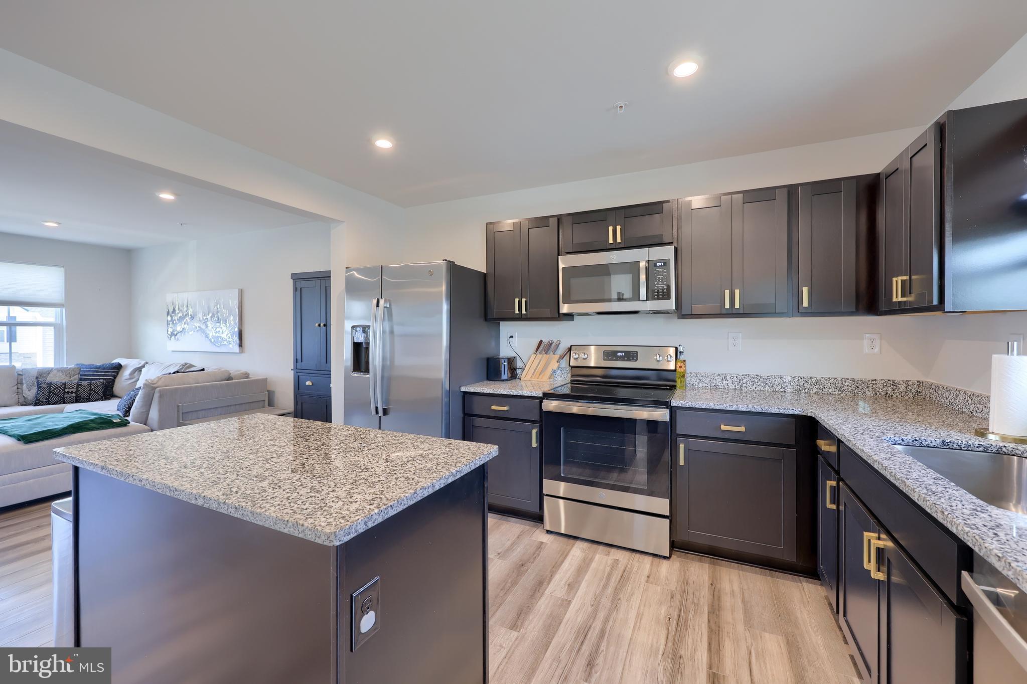 SANATOGA CROSSING - Residential