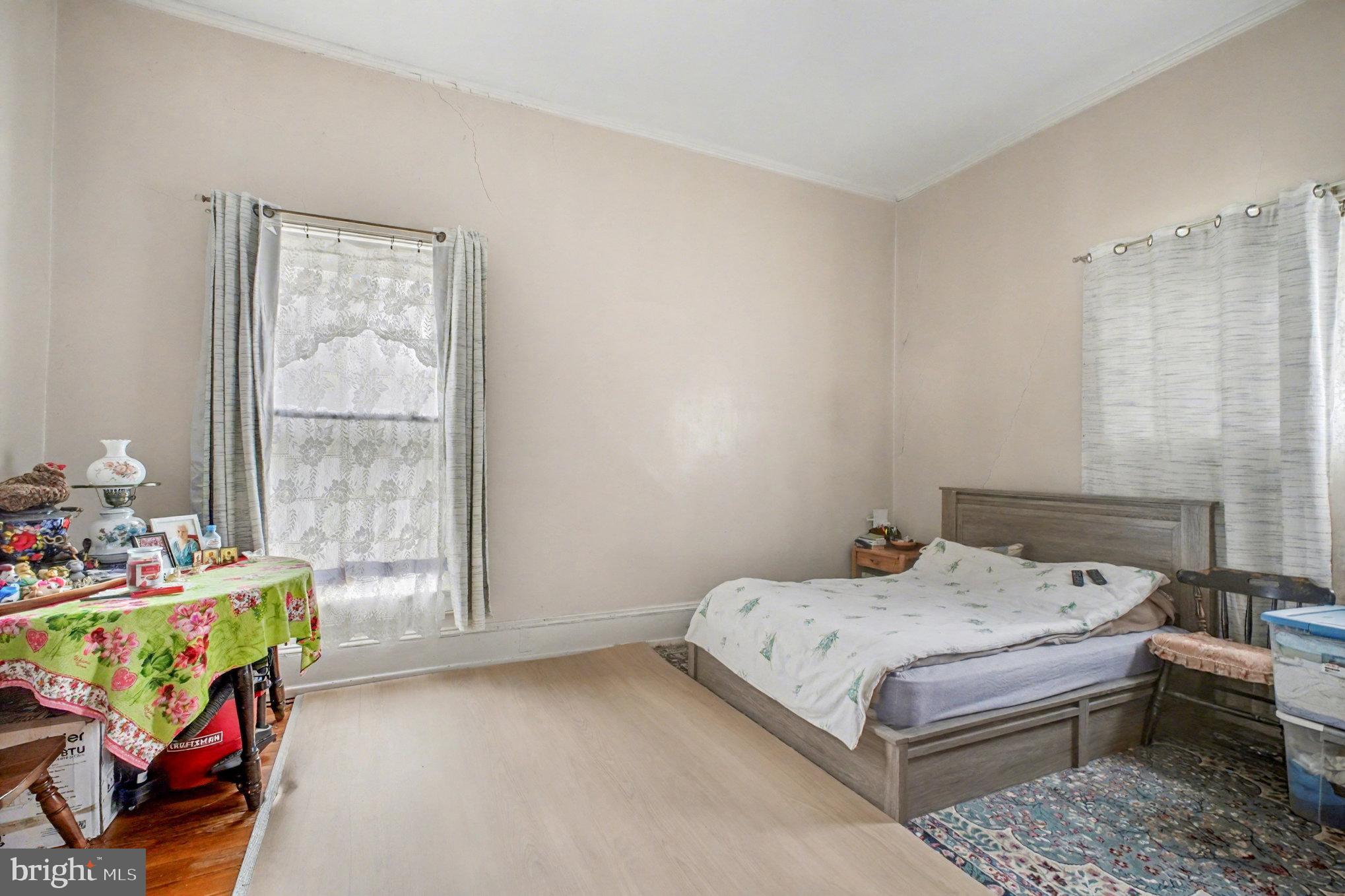 HIGHLAND HOMES - Commercial Sale