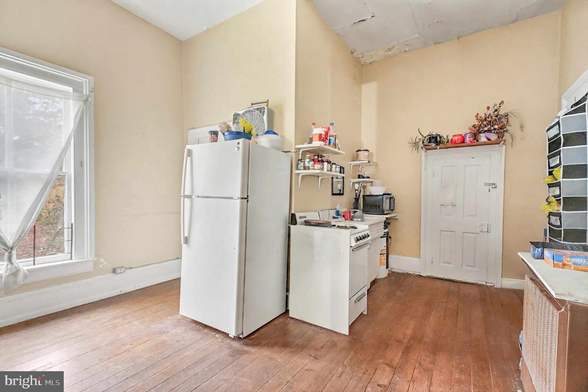 HIGHLAND HOMES - Commercial Sale