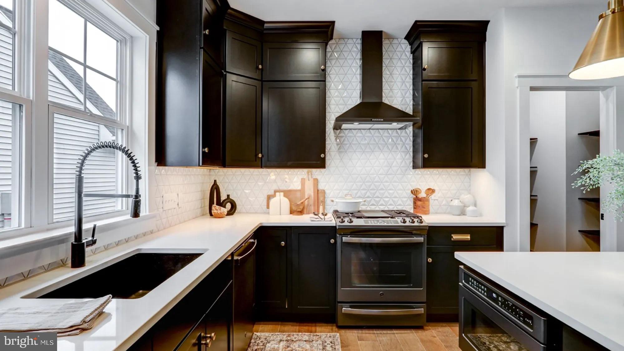 WAYFIELD AT ANNIVILLE - Residential