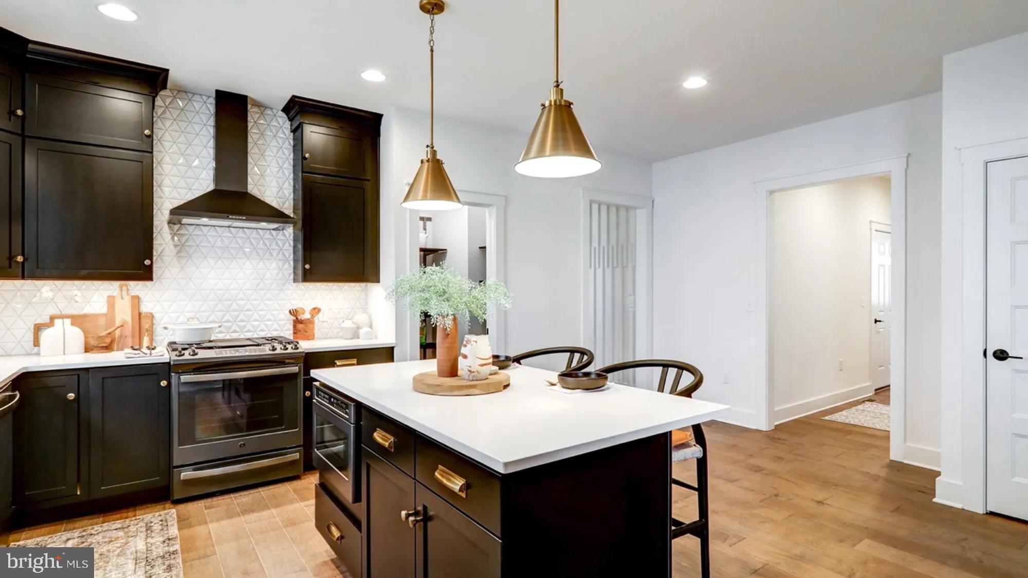 WAYFIELD AT ANNIVILLE - Residential