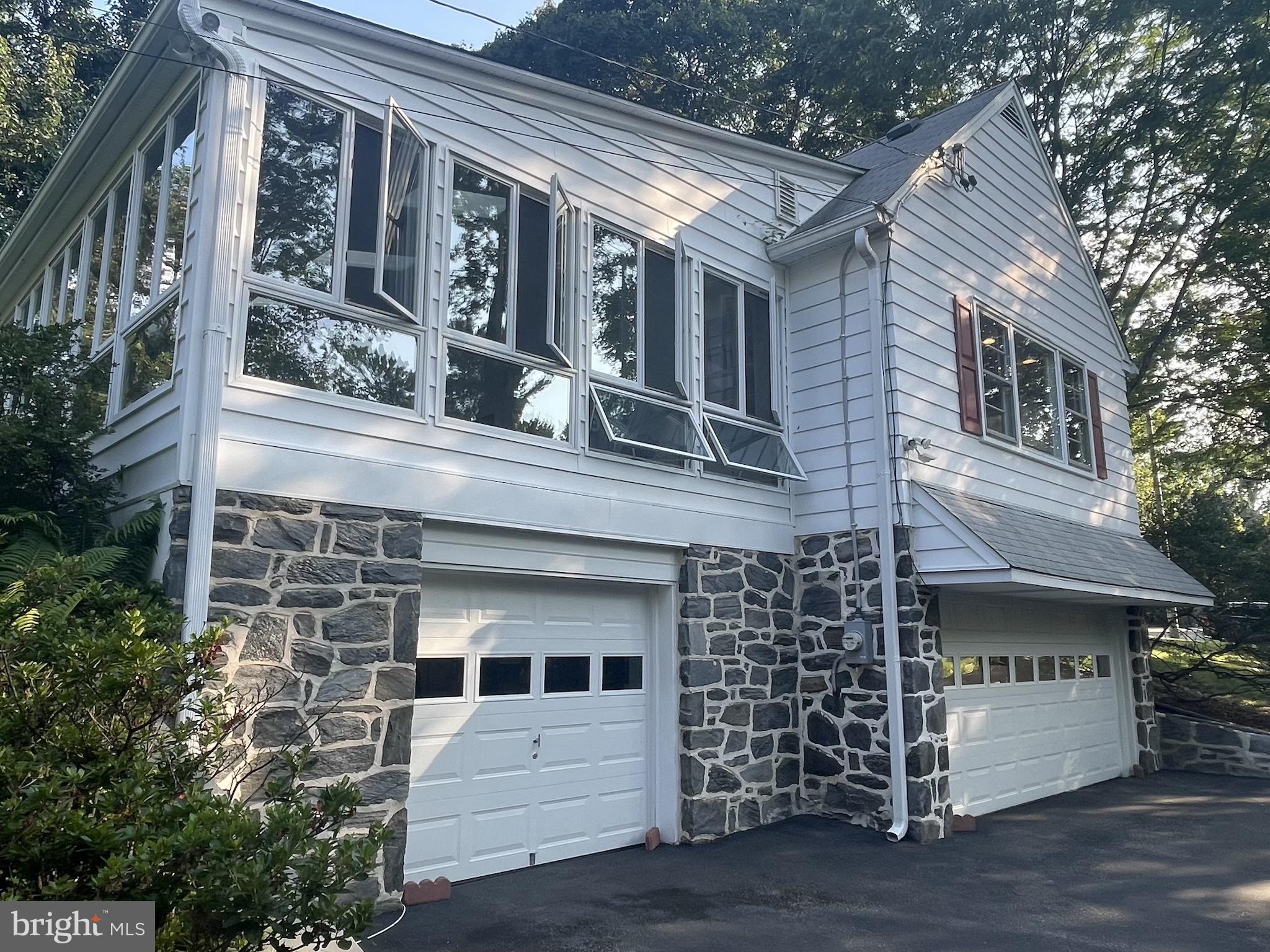1113 CLUB HOUSE ROAD