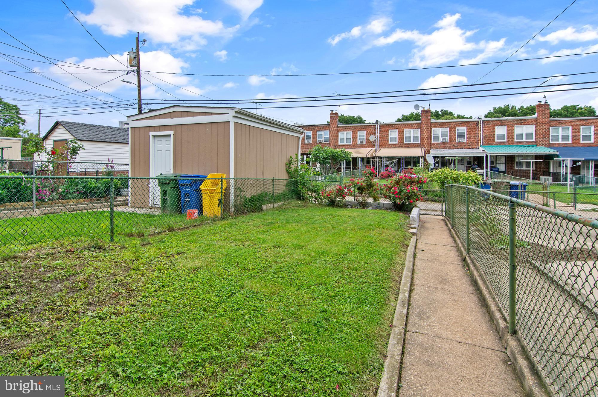 GREEKTOWN - Residential