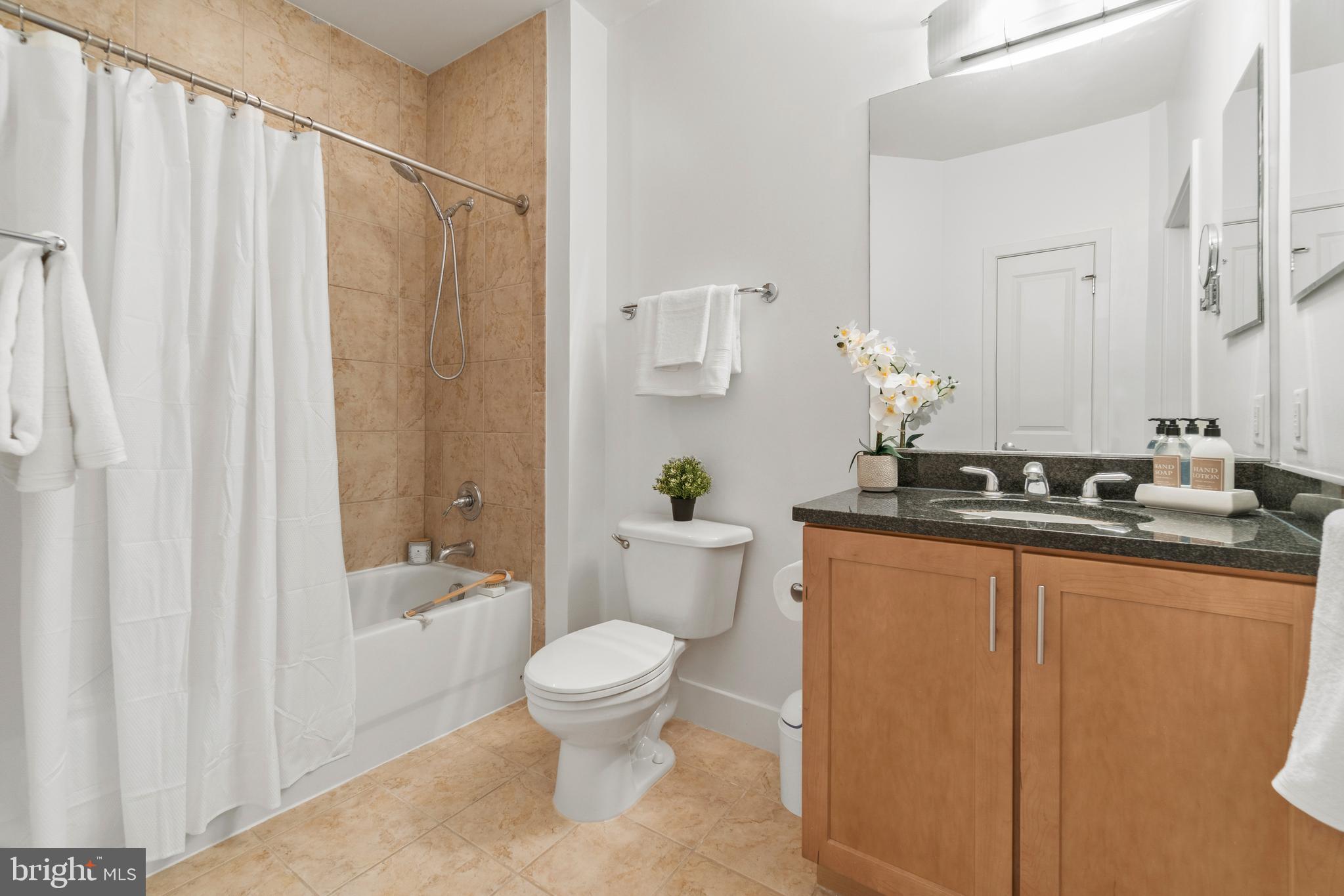 1800 WILSON - Residential