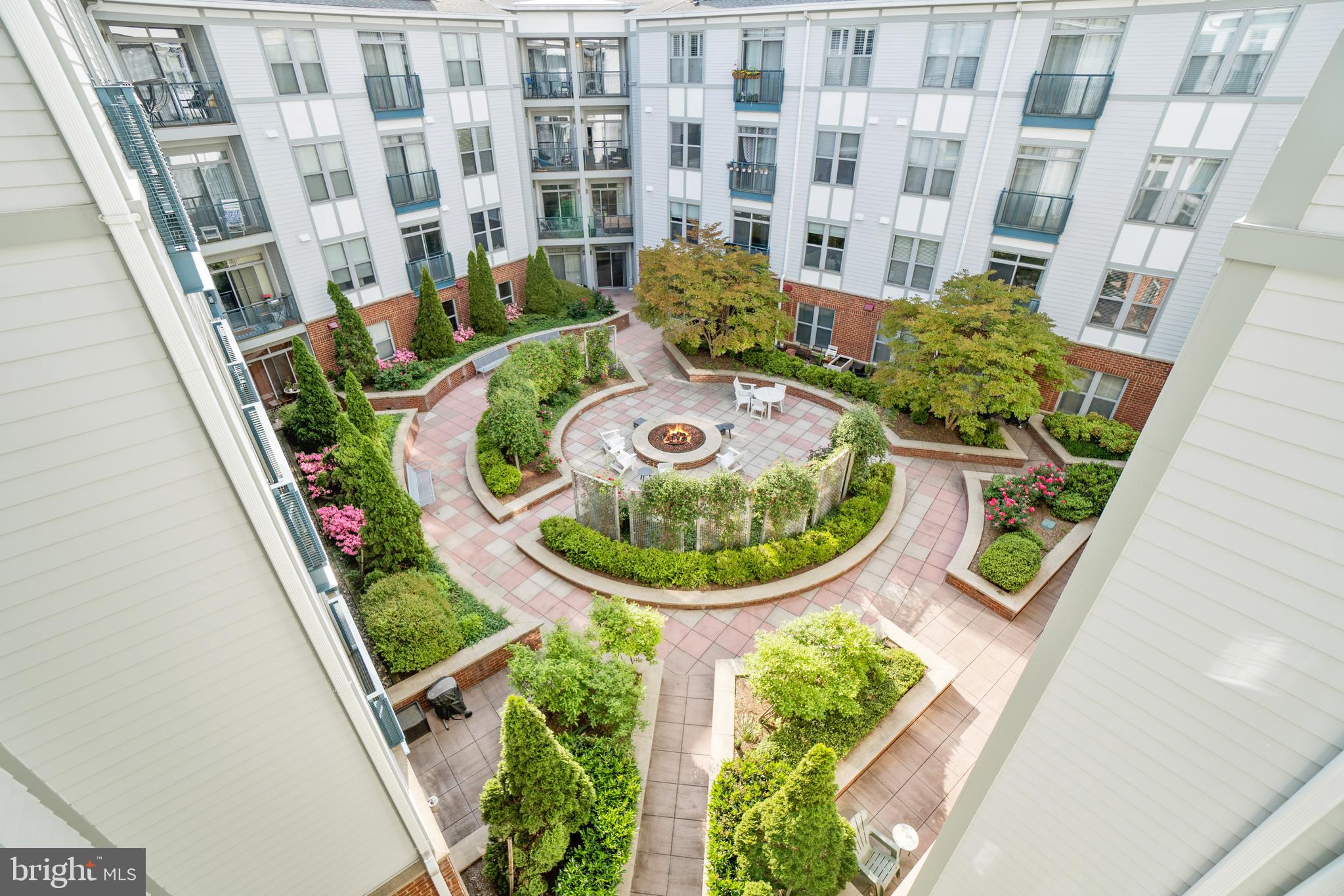 1800 WILSON - Residential