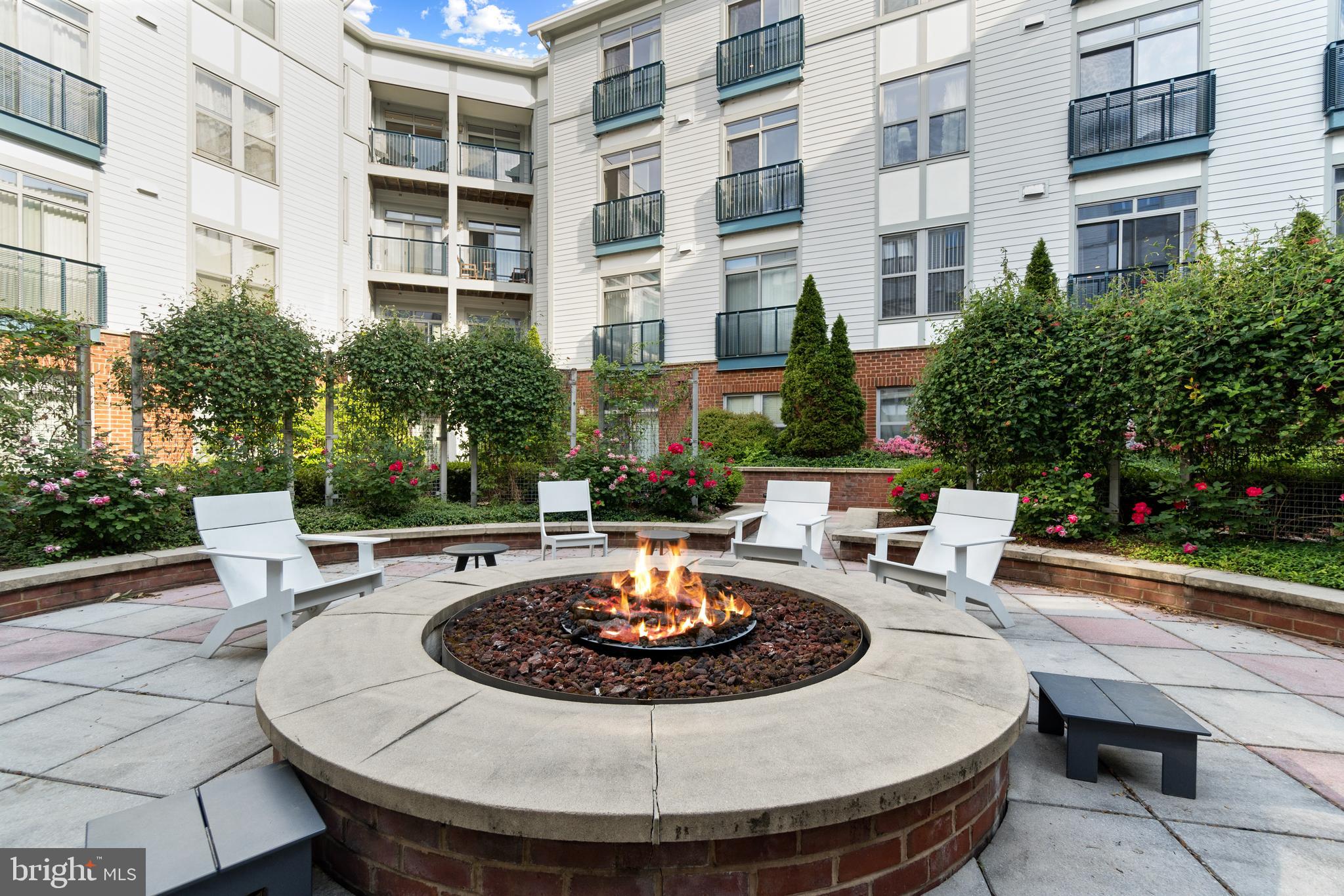 1800 WILSON - Residential