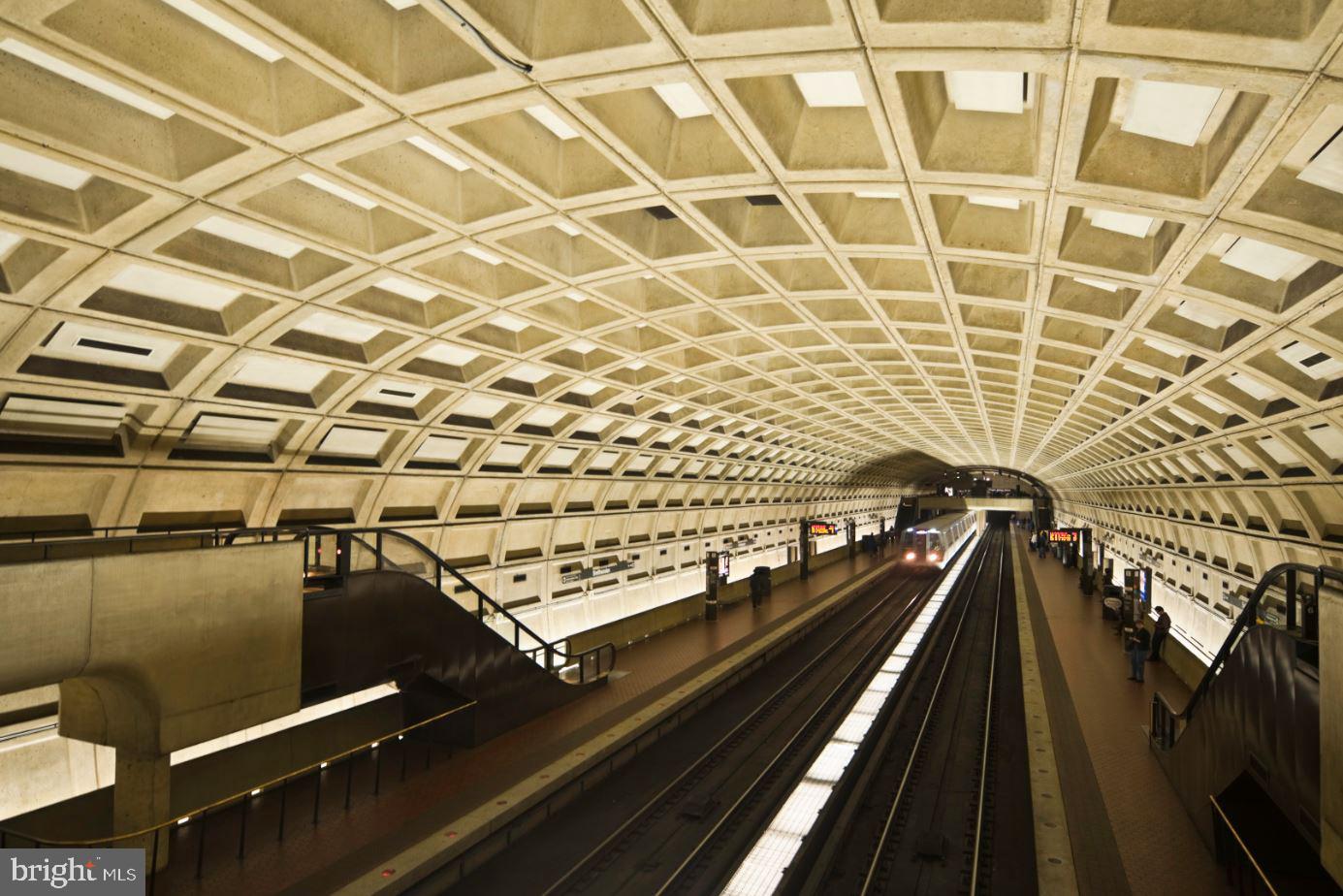 1800 WILSON - Residential