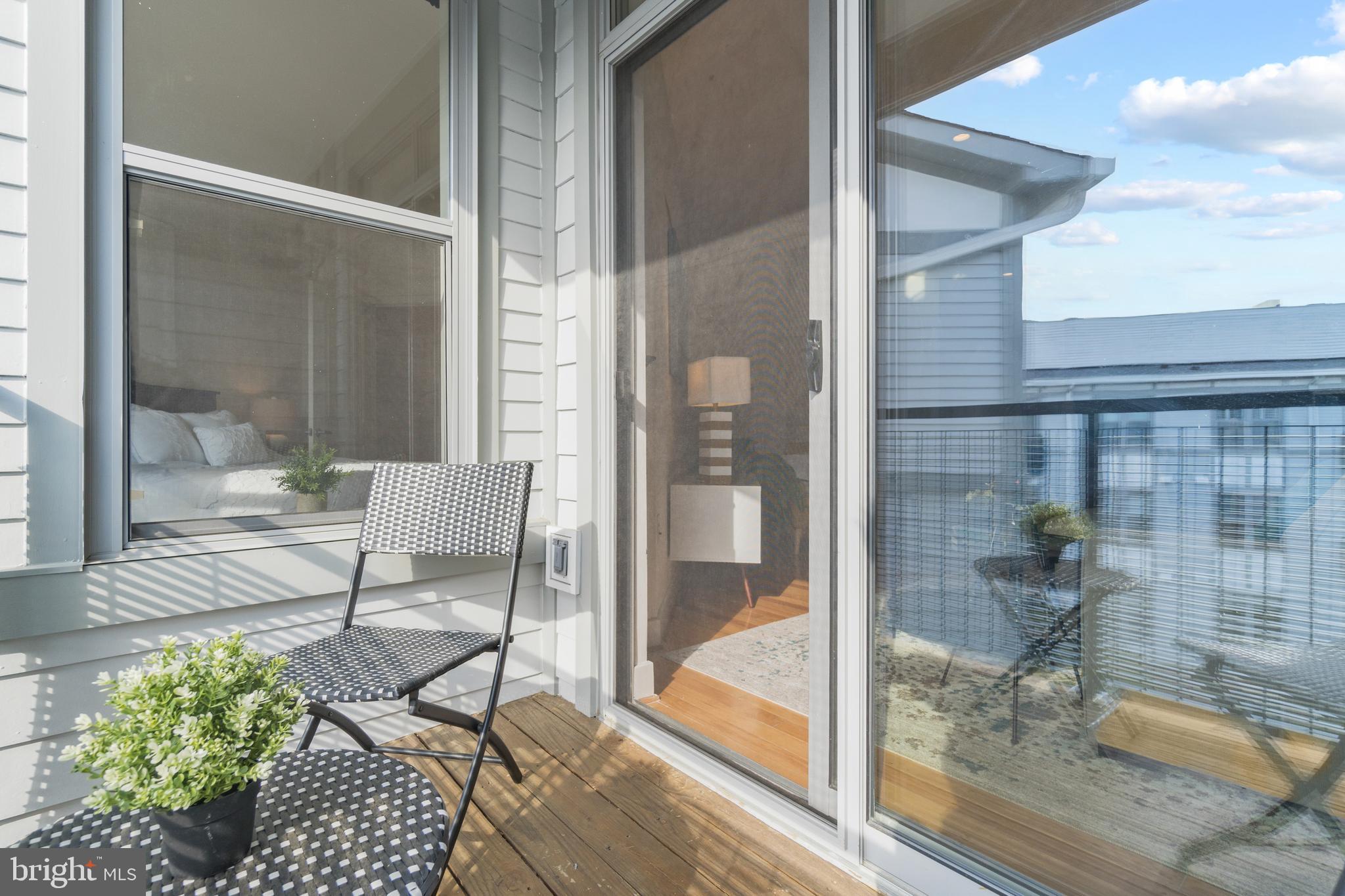 1800 WILSON - Residential