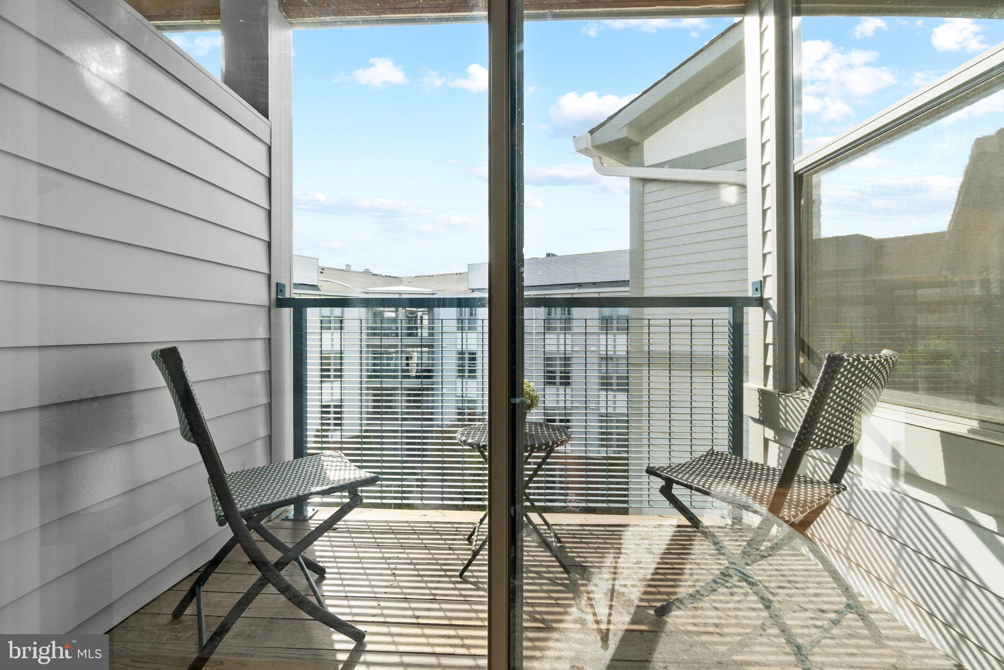 1800 WILSON - Residential