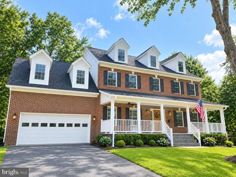 Photo of 6322 Halsey Road, MCLEAN, VA 22101 (MLS # VAFX2328090)
