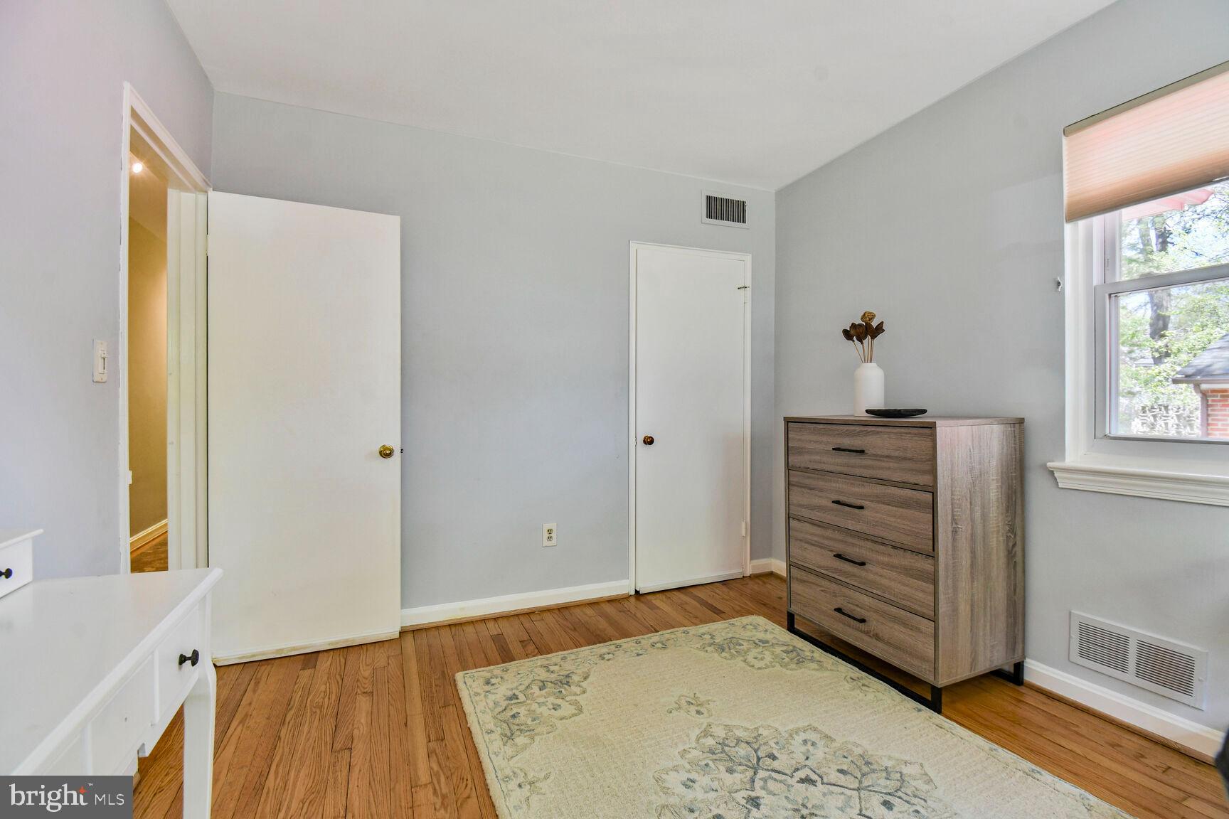 TAKOMA PARK - Residential