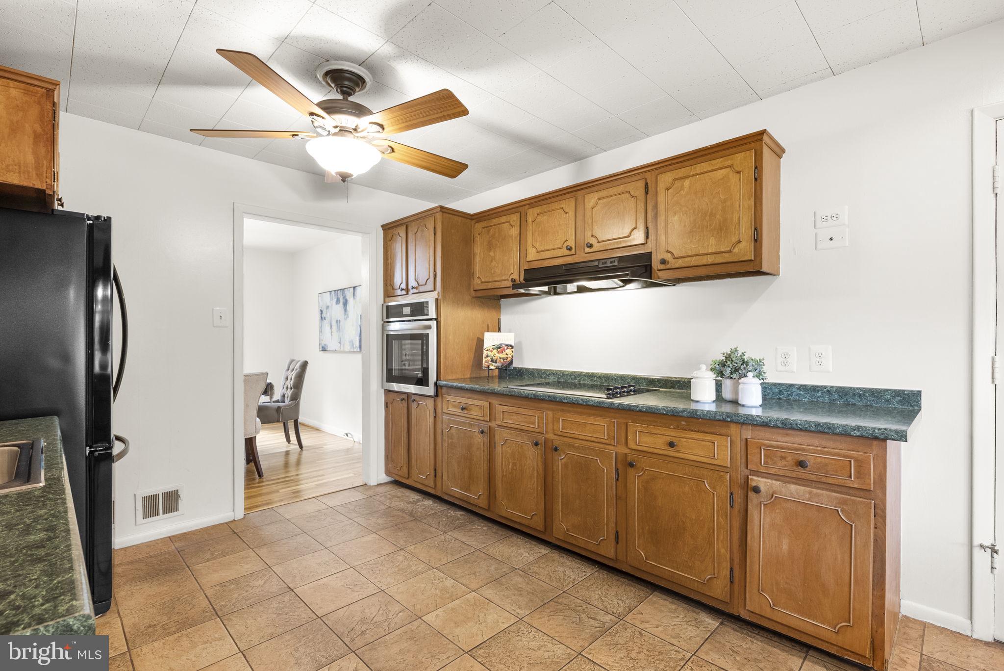 FAIRVIEW ESTATES - Residential