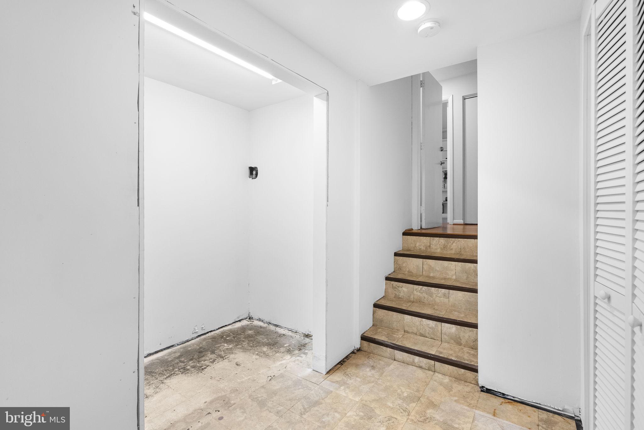 FAIRVIEW ESTATES - Residential