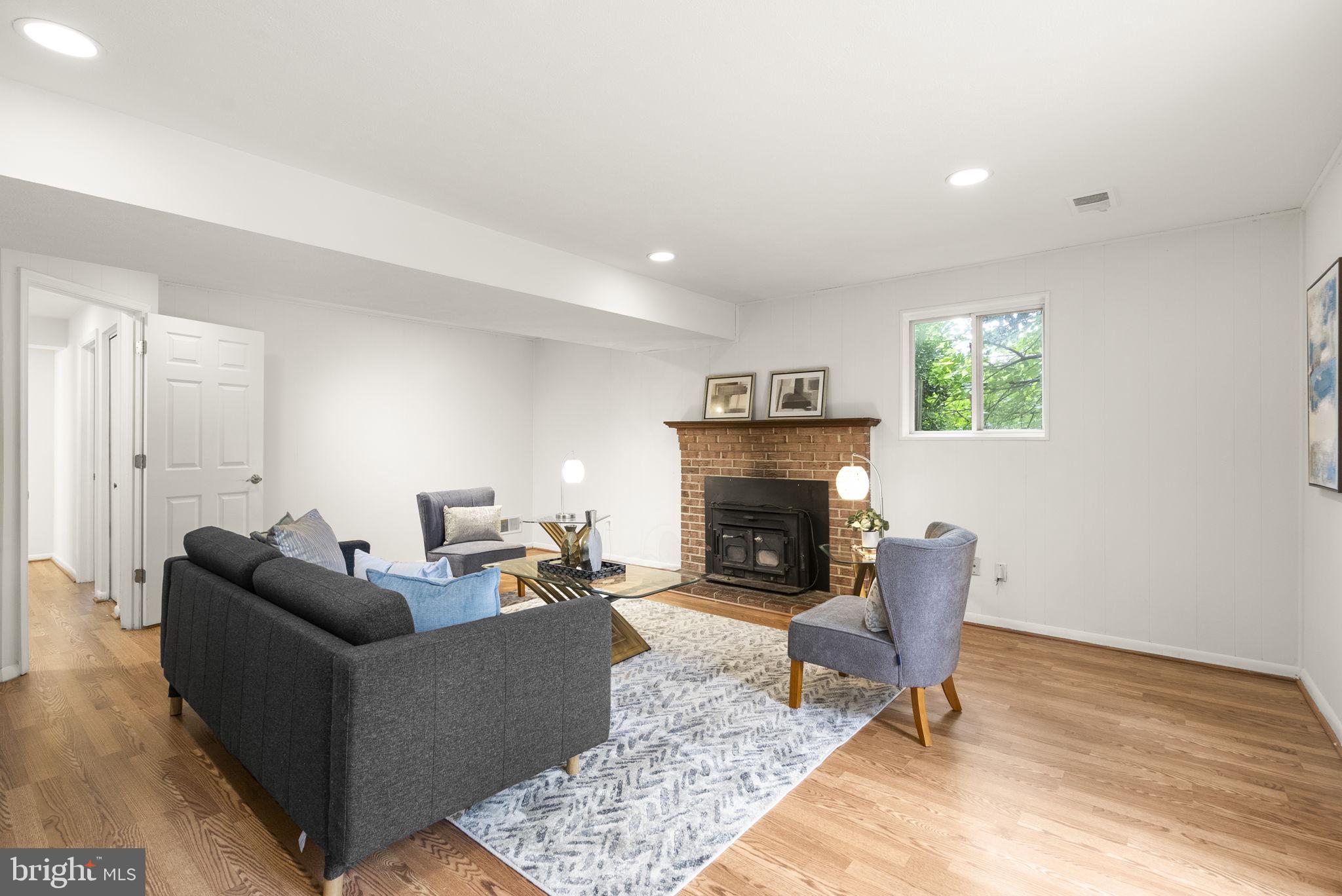 FAIRVIEW ESTATES - Residential