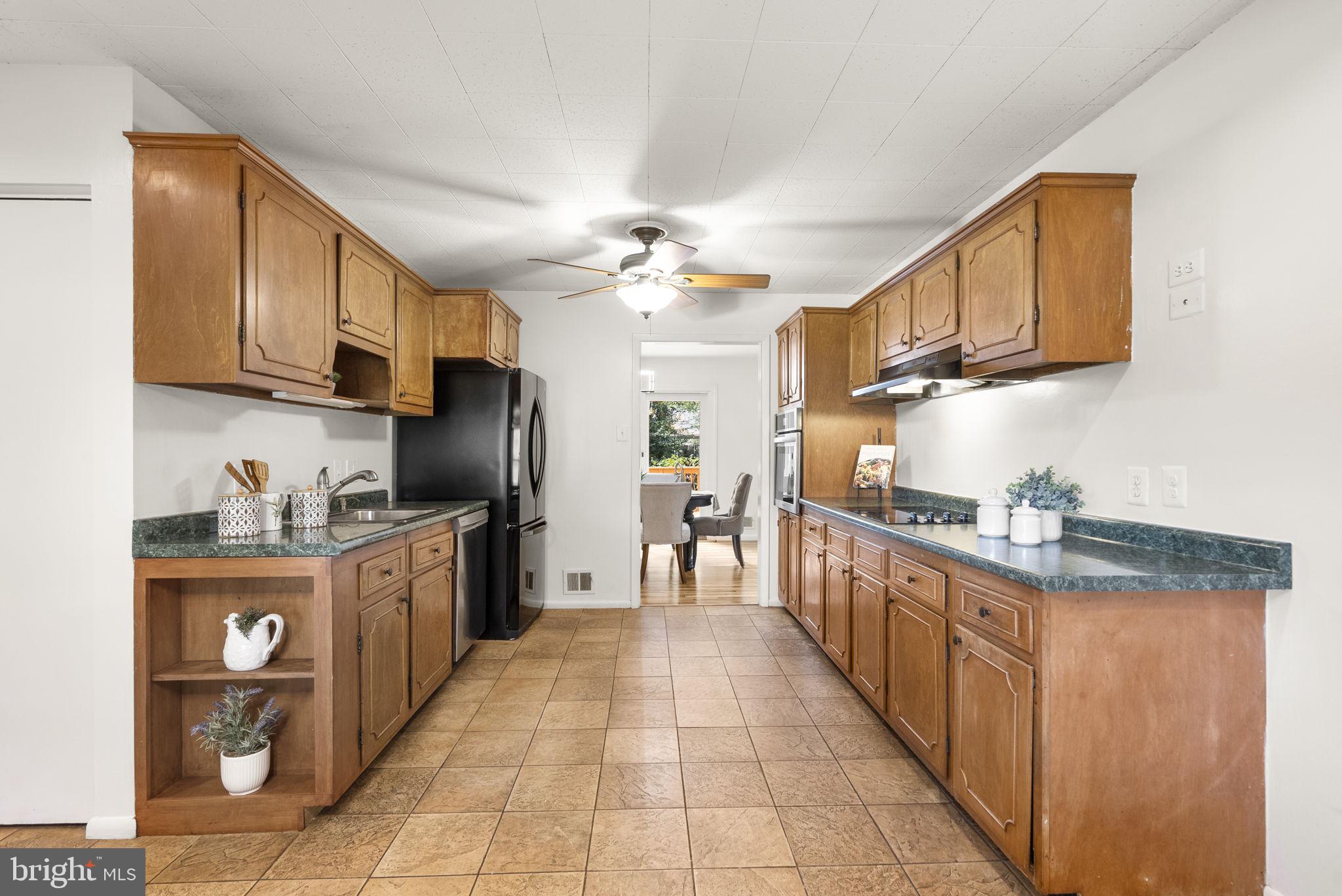 FAIRVIEW ESTATES - Residential