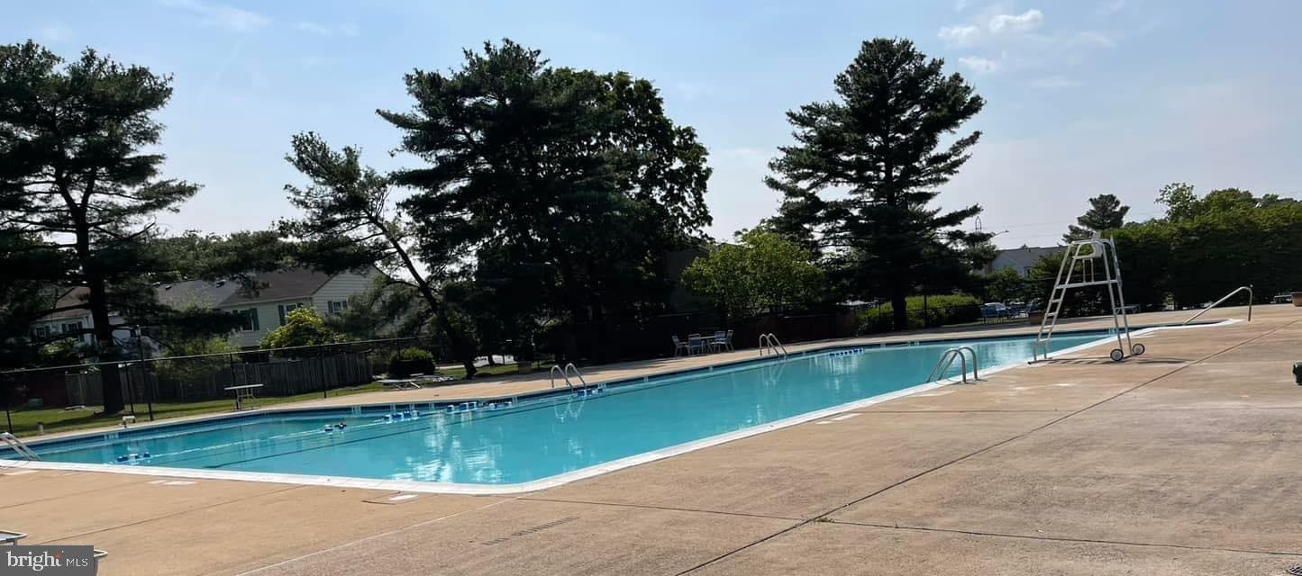 FRANCONIA COMMONS - Residential