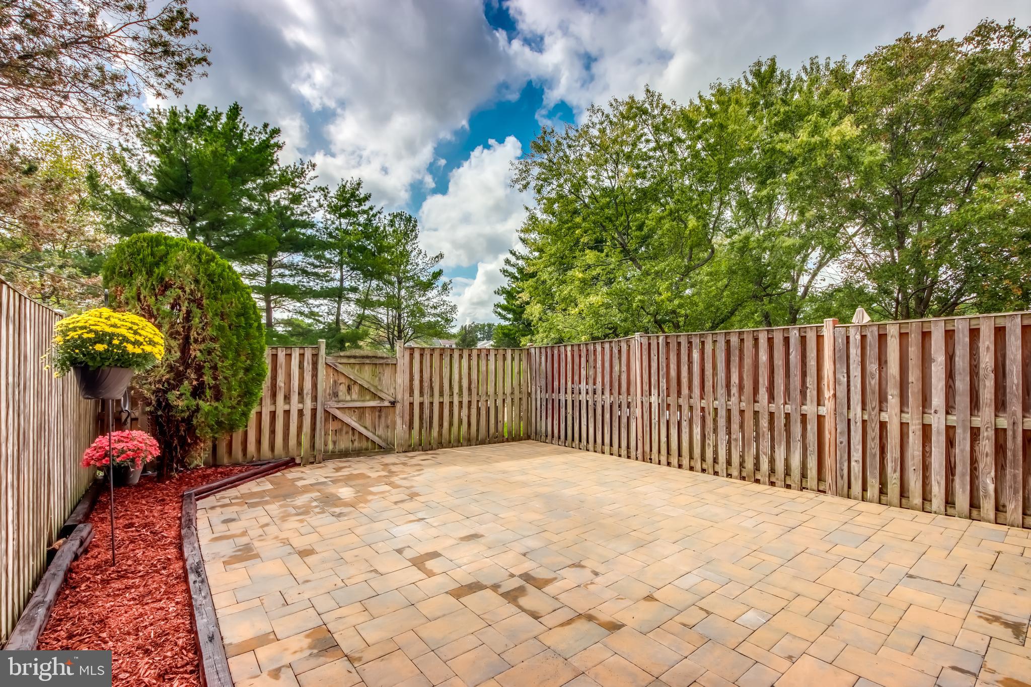 FRANCONIA COMMONS - Residential